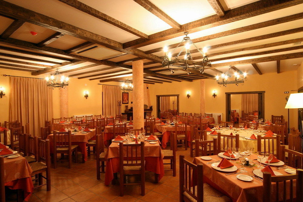 Hotel Rural Llano Pina Loja Restoran fotoğraf